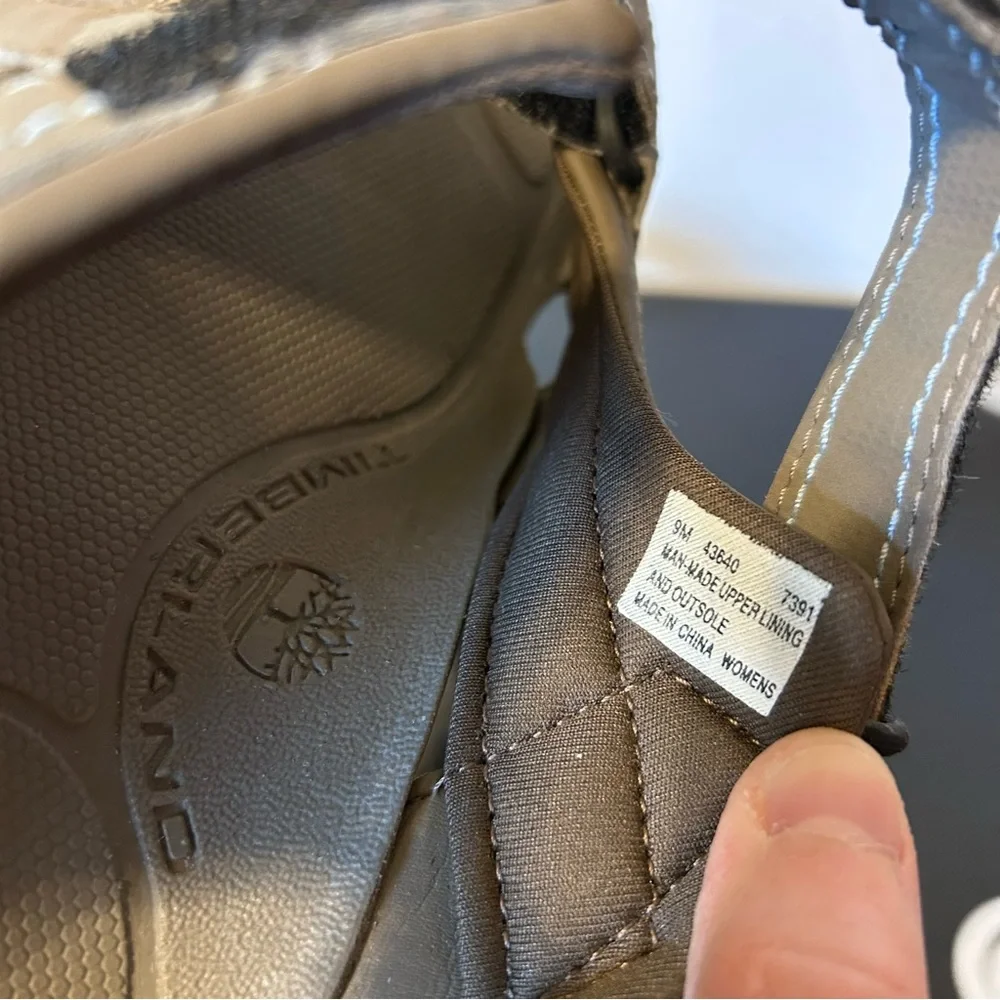 Timberland Tan Outdoor Sandals with Adjustable Straps Size 9 - Picture 12 of 13
